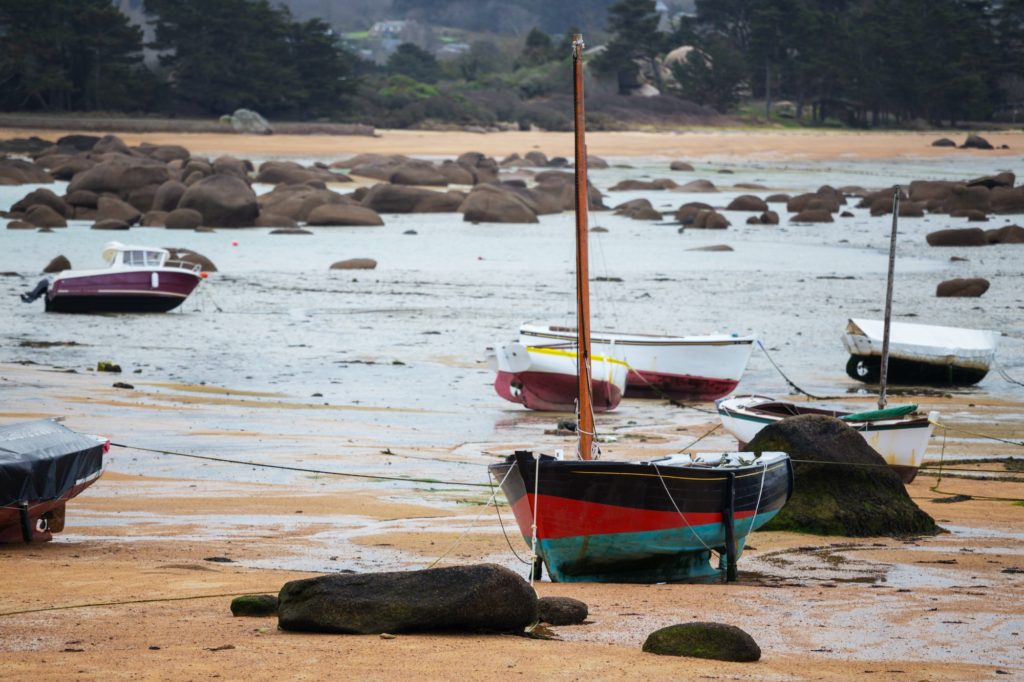 boats at low tide